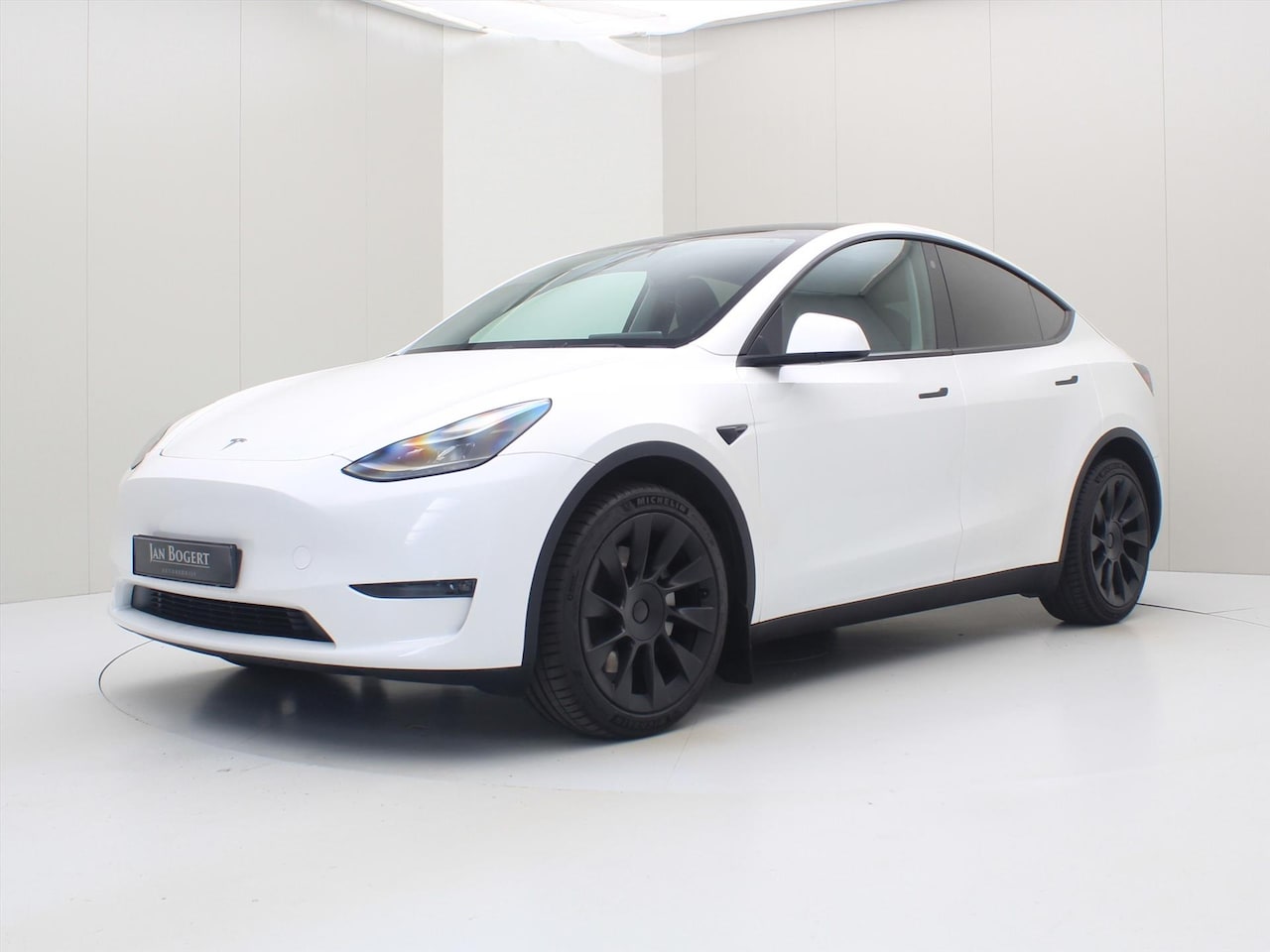 Tesla Model Y - Long Range AWD 75kWh 351pk 94.6% SoH [ AMD RYZEN+AUTOPILOT+20 INCH+PREMIUM AUDIO ] - AutoWereld.nl