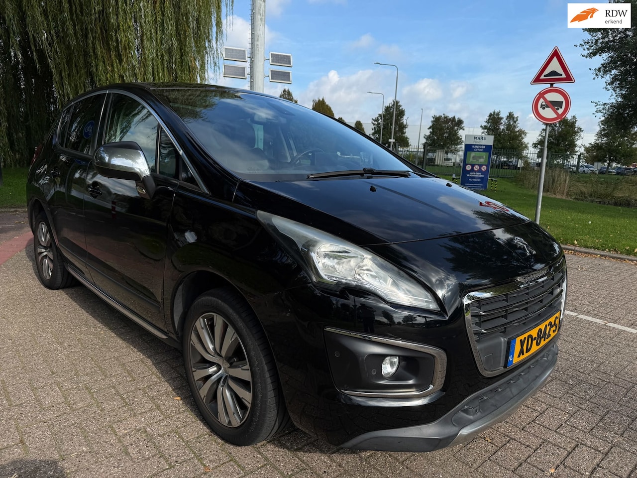 Peugeot 3008 - 1.2 PureTech Allure Head Up, Camera, Trekhaak. - AutoWereld.nl