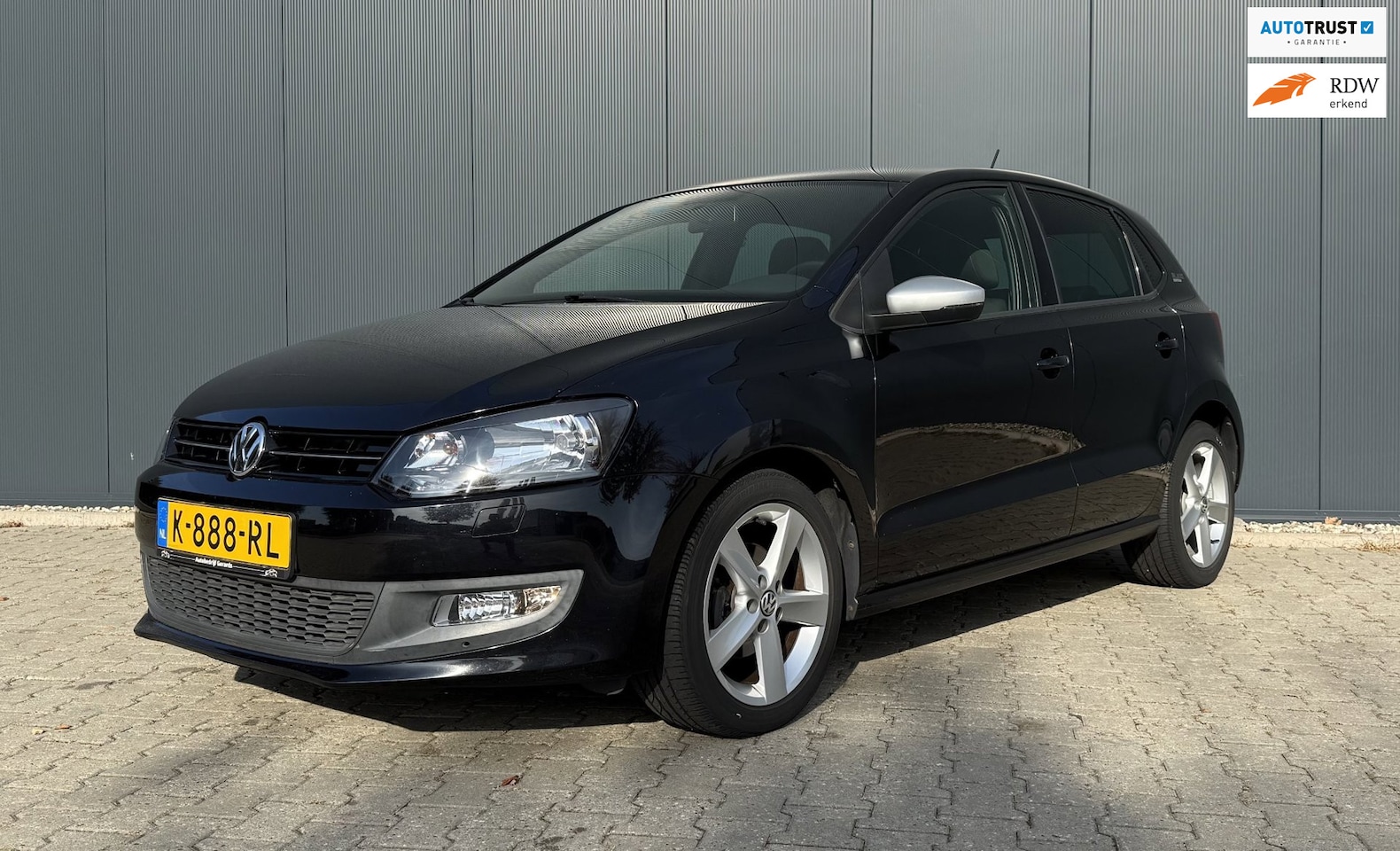 Volkswagen Polo - 1.2-12V Trendline Airco Navi Black Edition - AutoWereld.nl
