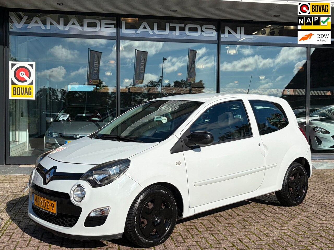 Renault Twingo - 1.2 16V Dynamique Clima Cruise Bluetooth NL-Auto NAP! - AutoWereld.nl