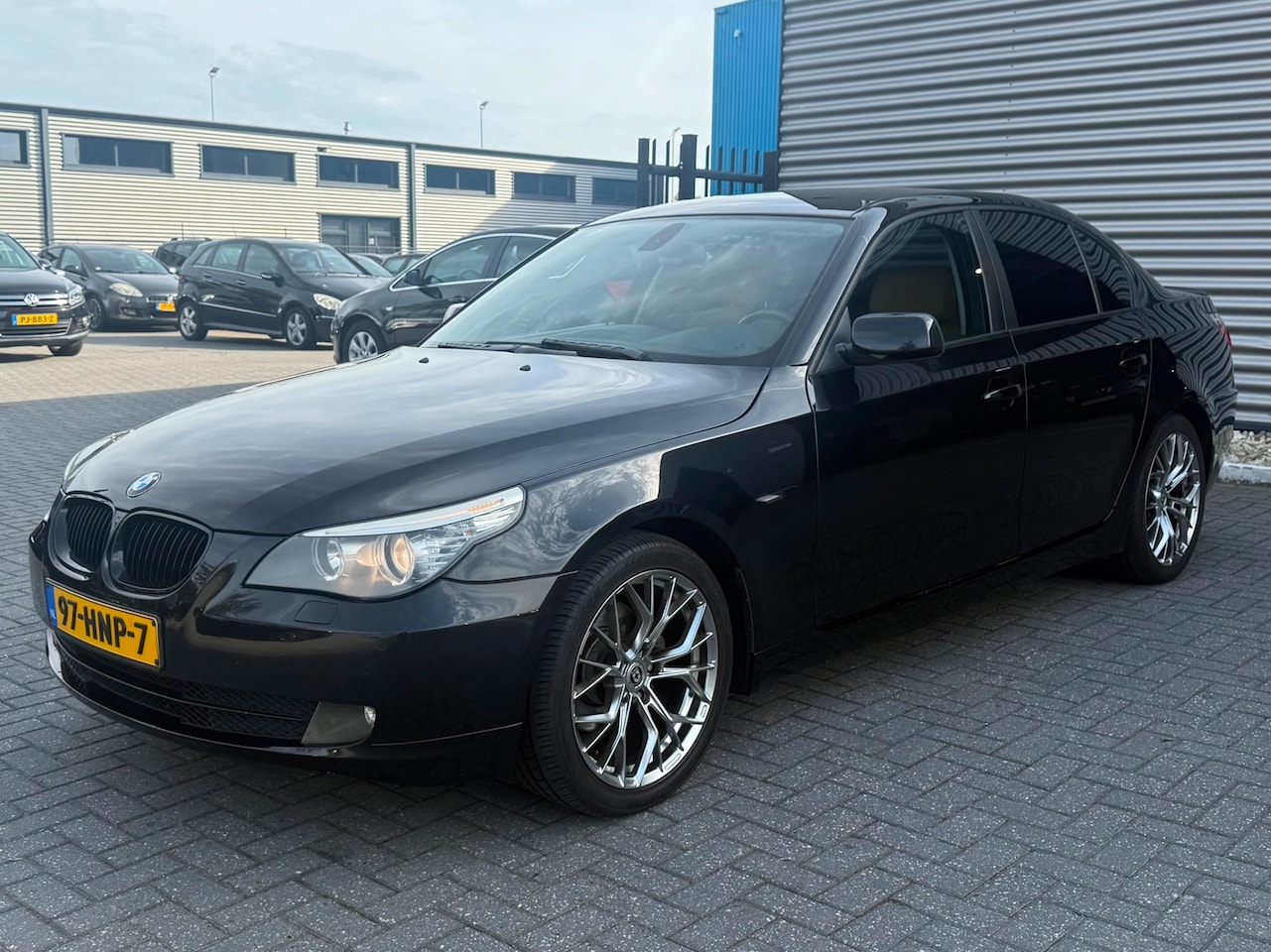 BMW 5-serie - 520i Corporate Lease Business Line Edition I - AutoWereld.nl