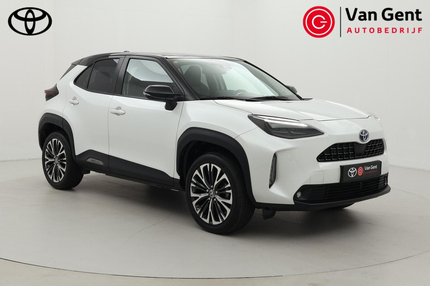 Toyota Yaris Cross - 1.5 Hybrid Executive | Dodehoek detectie | Stoelverwarming | Head-up display | JBL | Apple - AutoWereld.nl