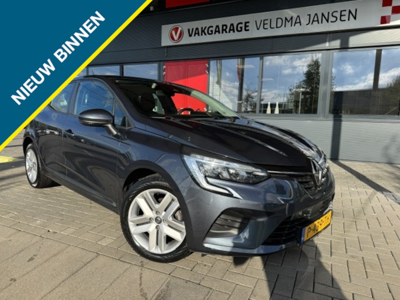 Renault Clio - 1.0 TCe 90 TECHNO + APPLE/ANDROID/ECC/CRUISE/PDC - AutoWereld.nl
