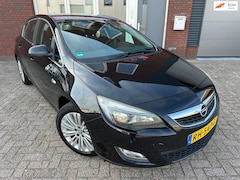 Opel Astra - 1.8 Cosmo / Navi / Airco / Clima / Cruise