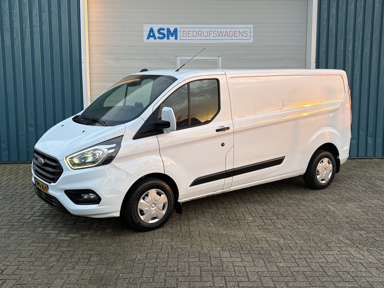 Ford Transit Custom - 300 2.0 130Pk TDCI L2H1 Trend / Cruise / Airco / Apk t/m 14-09-2027 - AutoWereld.nl
