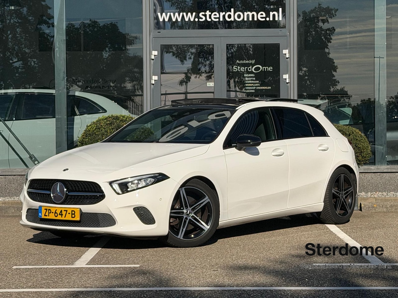 Mercedes-Benz A-klasse - 220 Launch Edition l Panoramadak l MBUX l Camera l Night pakket l Augmented Reality l LED - AutoWereld.nl