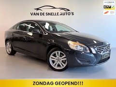 Volvo S60 - 1.6 T3 Momentum NAP/DEALERONDERHOUDEN/TREKHAAK