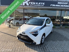 Toyota Aygo X - play Aygo