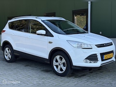 Ford Kuga - 1.6 Titanium Cruise Airco Verwarmde stoelen