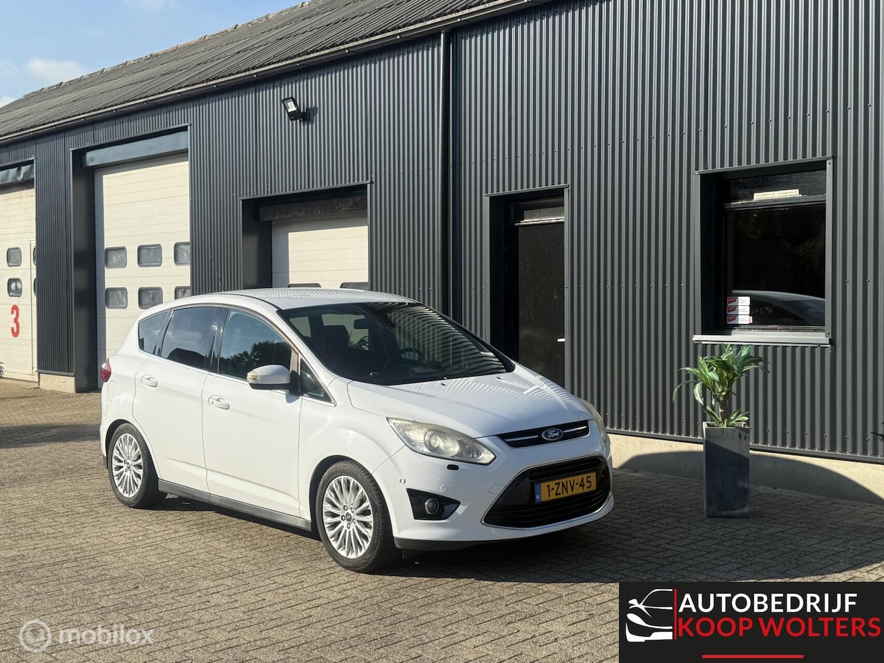 Ford C-Max - 1.6 SCTi Titanium 150PK XENON LEDER - AutoWereld.nl