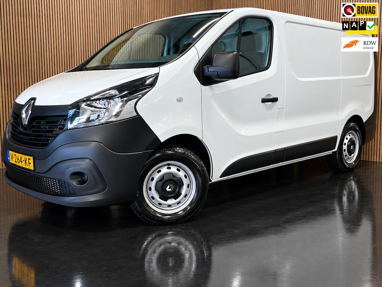 Renault Trafic - 1.6 dCi T27 L1H1|3-ZITS|TREKHAAK|SCHUIFDEUR|AIRCO|USB/AUX/BLUETOOTH|ACHTERDEUREN|BETIMMERI - AutoWereld.nl