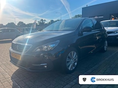 Peugeot 308 - 1.2 PureTech Allure | Navi | Trekhaak | LED | Keyless | PDC V+A | Cruise control | LMV 16"