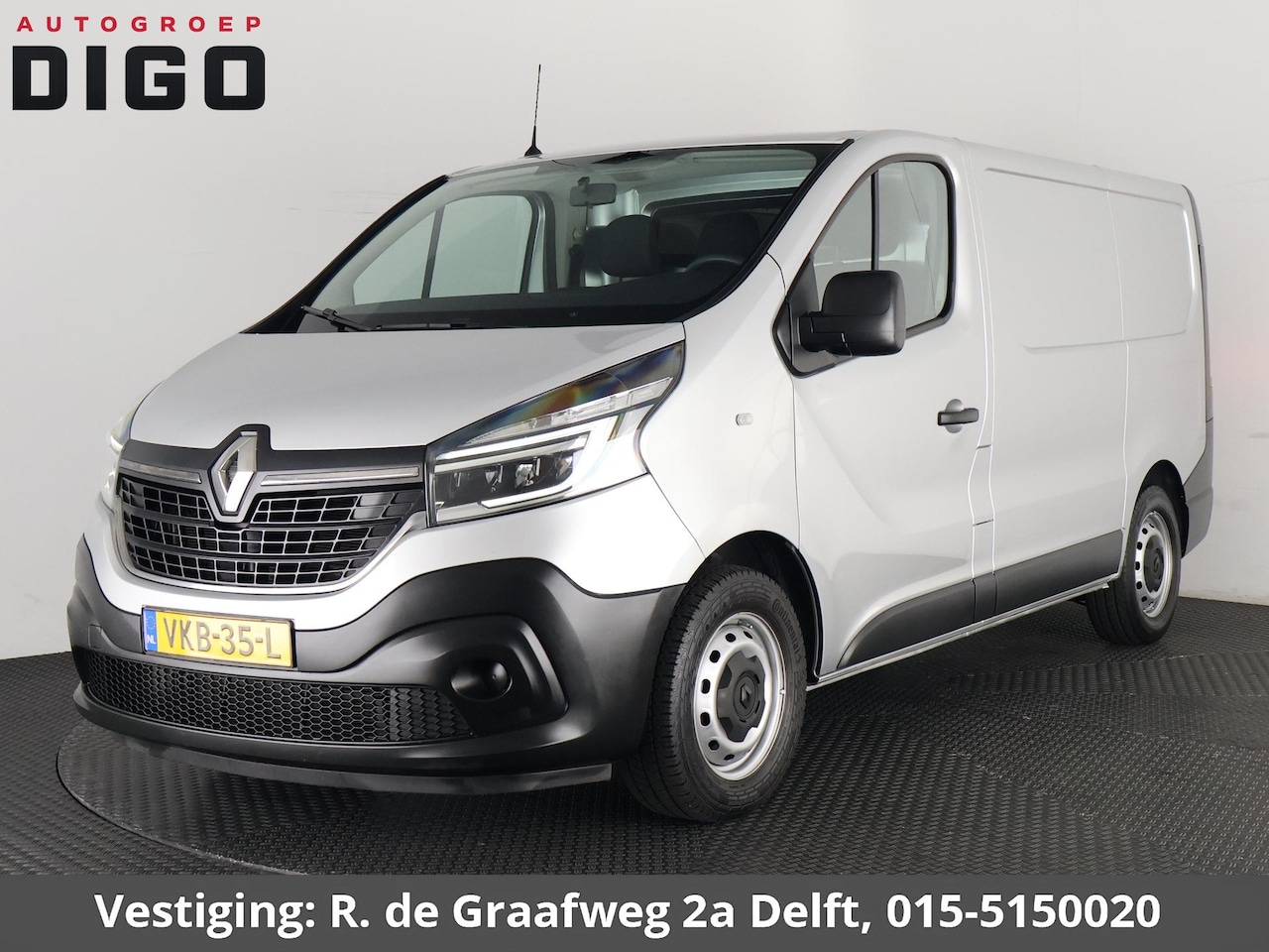 Renault Trafic - 2.0 dCi 120 T29 L1H1 Comfort | Trekhaak | Parkeersensoren | Airco | - AutoWereld.nl