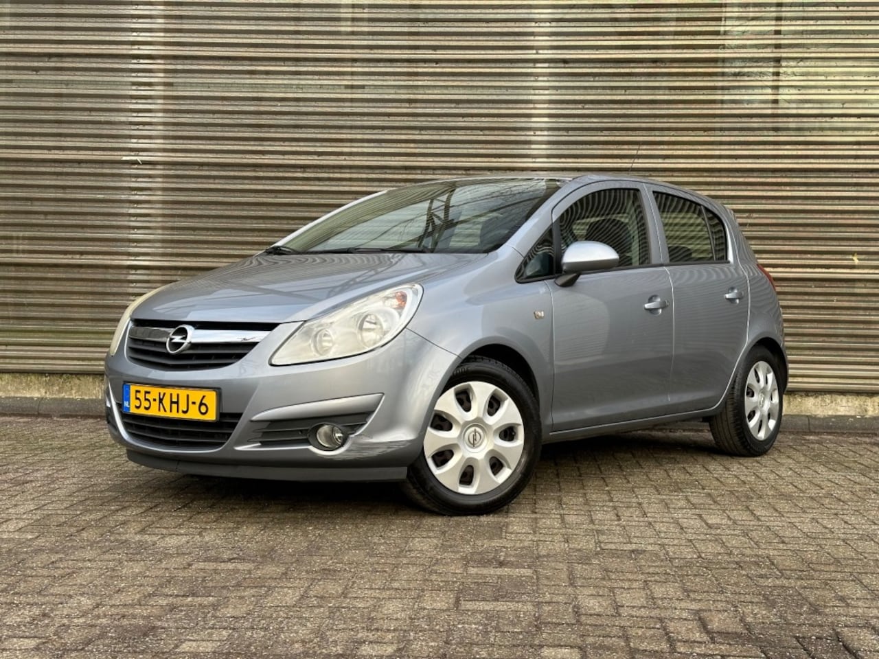 Opel Corsa - 1.4-16V ENJOY AIRCO !! LAGE KM !! APK 24-11-2027 !! - AutoWereld.nl