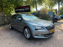 Skoda Superb Combi - 1.6 TDI Style Business Pano Xenon Cam Ex Bpm