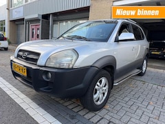 Hyundai Tucson - 2.0i Style Premium LEER CLIMA LMV TREKHAAK RIJDT GOED NAP APK