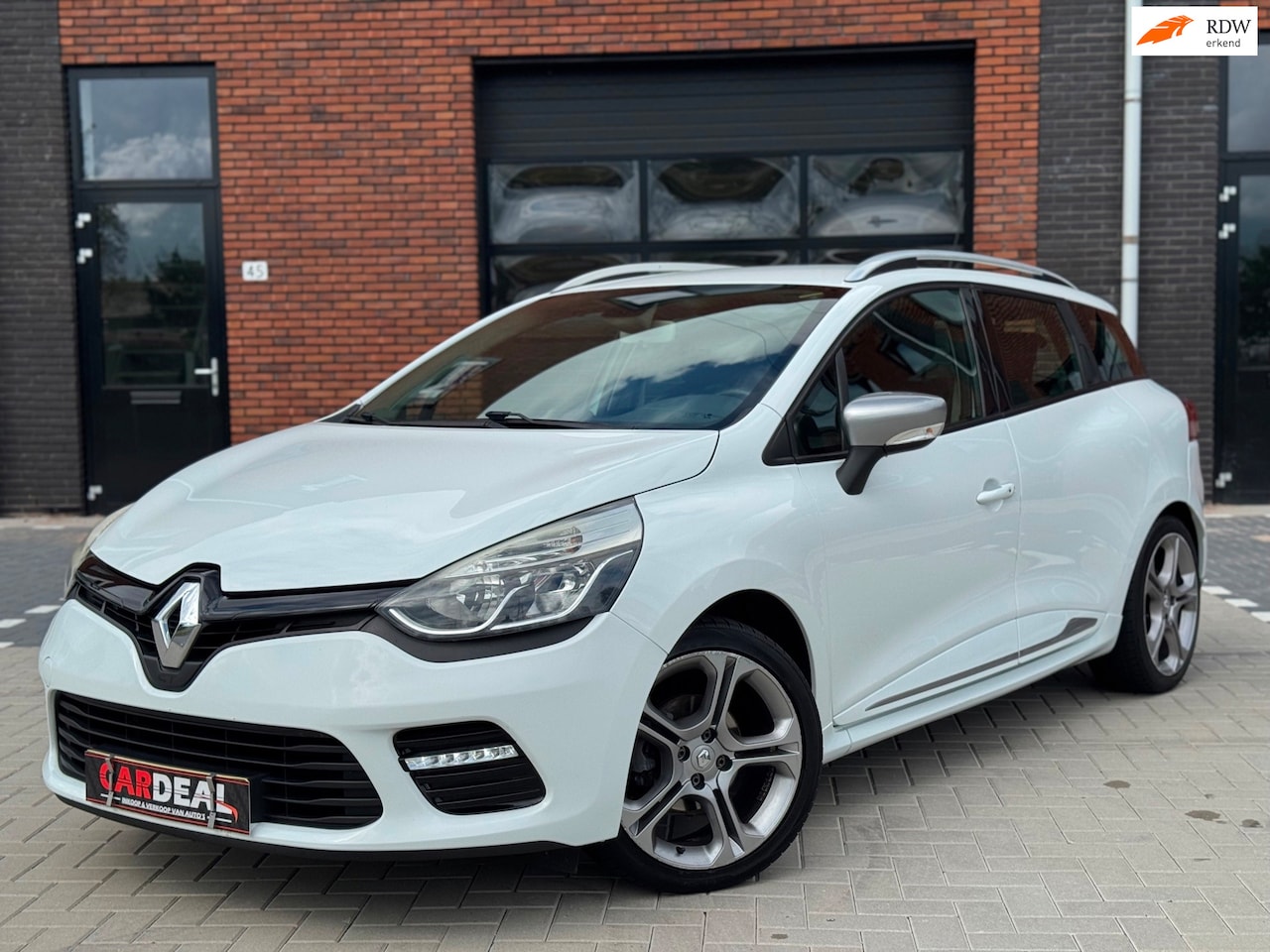 Renault Clio Estate - 1.2 GT AUTOMAAT |AIRCO|NAVI|CRUISE|PDC - AutoWereld.nl
