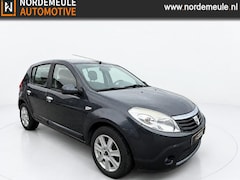 Dacia Sandero - 1.6 LAUREATE, Radio, Trekhaak, Cruise
