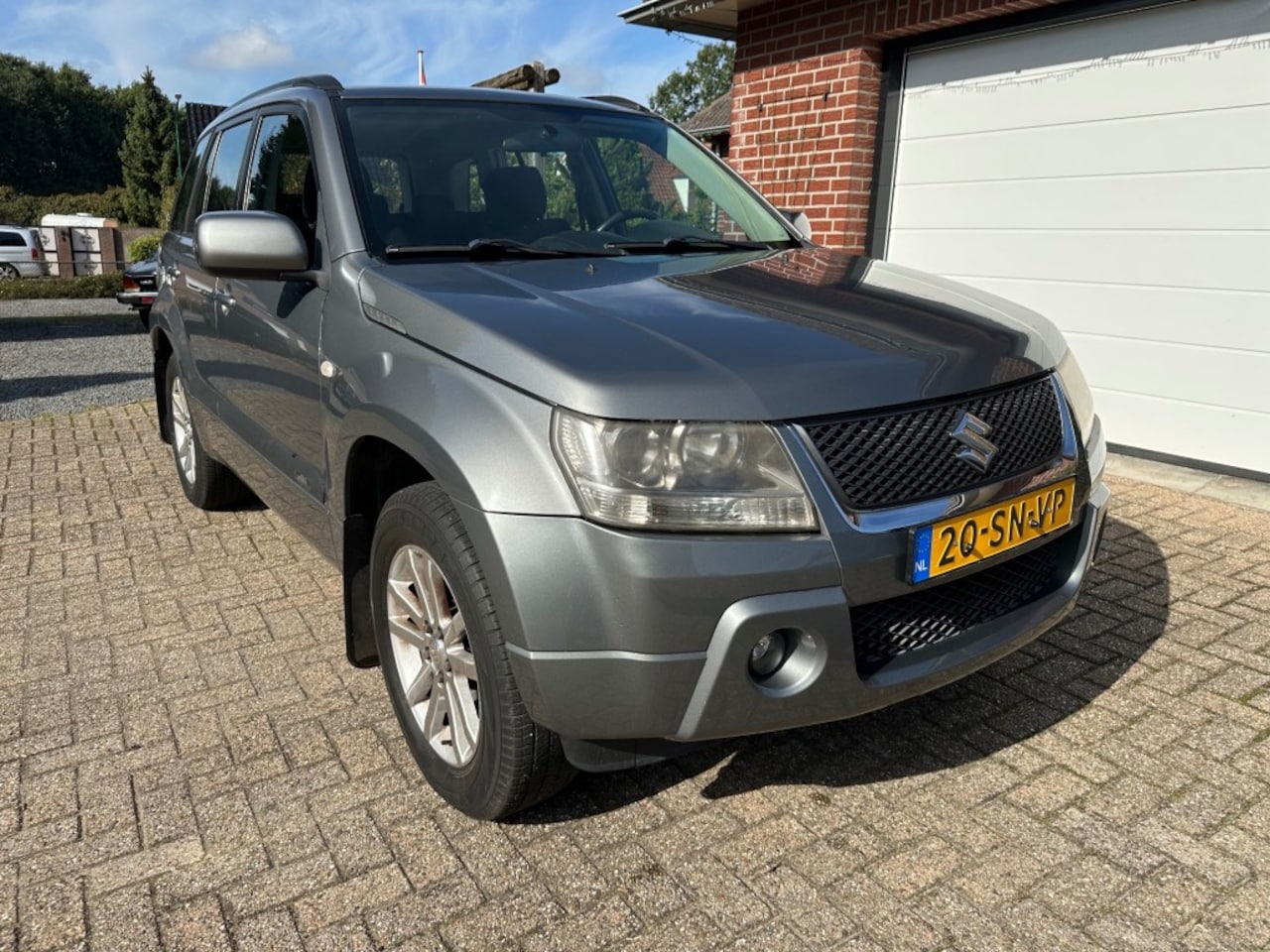 Suzuki Grand Vitara - 2.0-16V Exclusive 2.0-16V EXCLUSIVE - AutoWereld.nl