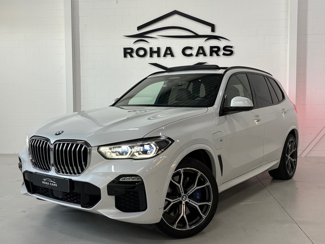 BMW X5 - XDrive45e High Executive*Softclose*Laser*HUD*H&K*M-pakket - AutoWereld.nl