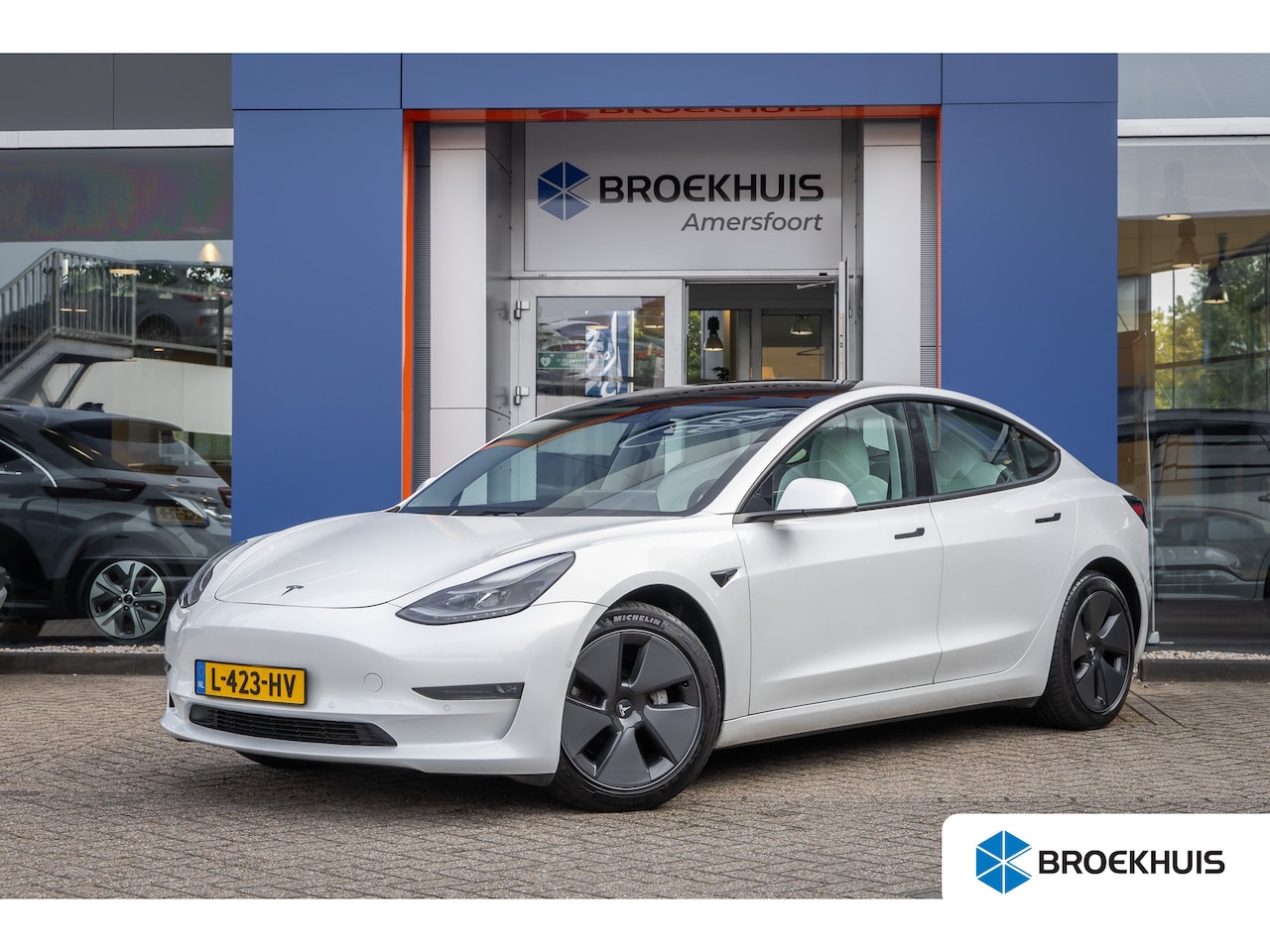 Tesla Model 3 - Long Range AWD 75 kWh | Cruise control adaptief met Stop&Go en stuurhulp | Dodehoek detect - AutoWereld.nl