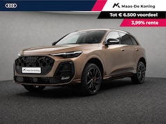 Audi Q5 - e-hybrid quattro S edition Competition 367 PK · Tech pro · 20" LM Velgen · Glazen panorama