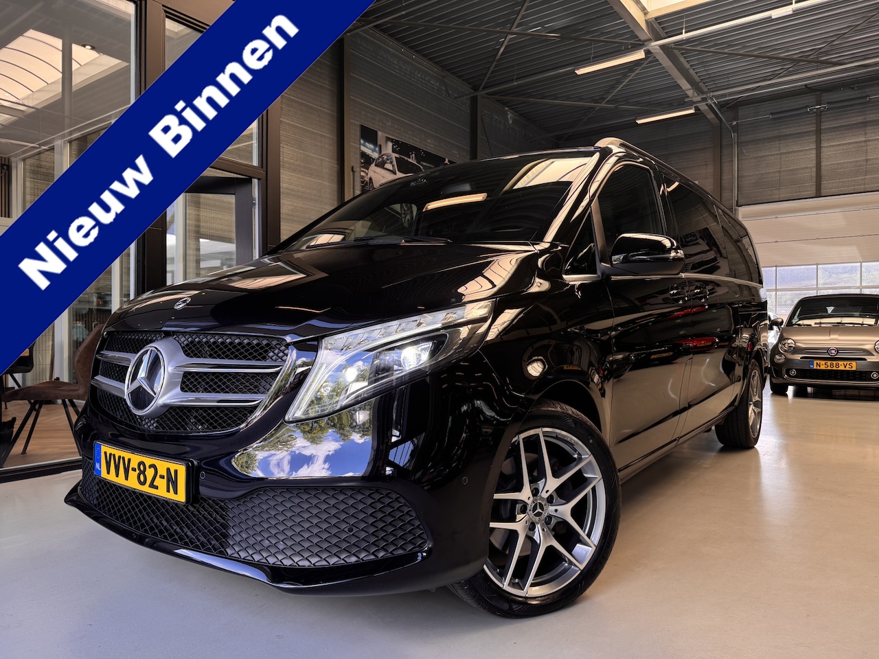 Mercedes-Benz V-klasse - 300d Extra Lang DC Led, Camera, 237pk - AutoWereld.nl