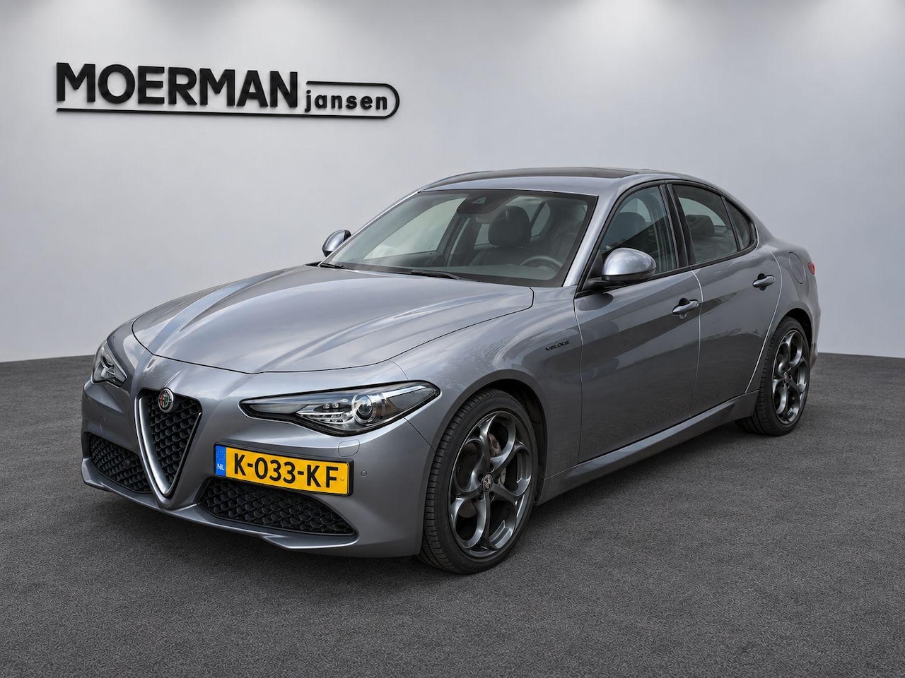 Alfa Romeo Giulia - 2.0T Super Automaat / Veloce / NL auto / 33.000km / 200pk / Leder / dealer auto - AutoWereld.nl