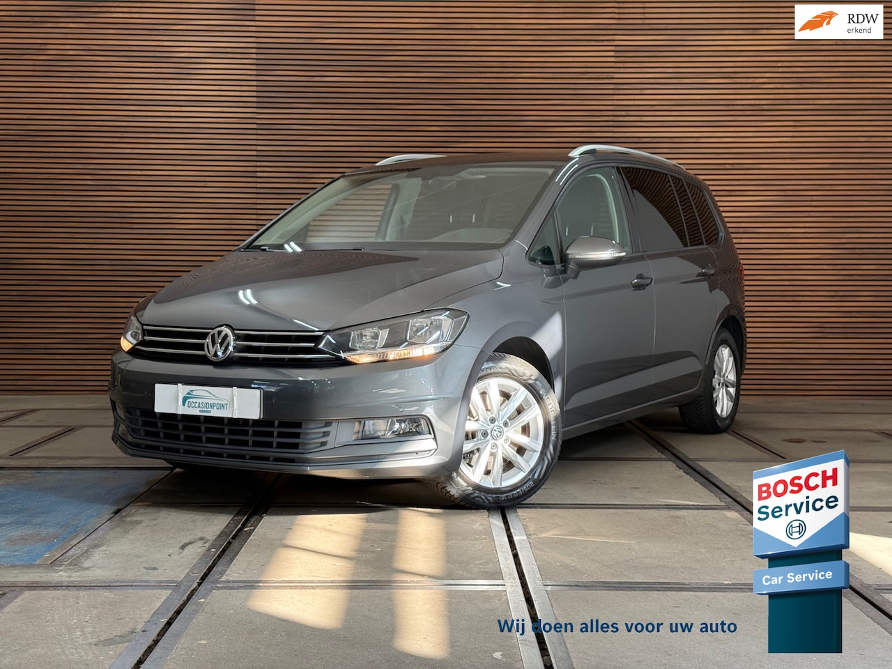 Volkswagen Touran - 1.2 TSI Comfortline Business 7p | 7-Persoons | ErgoActive | Massage | ACC | Camera | Navi - AutoWereld.nl