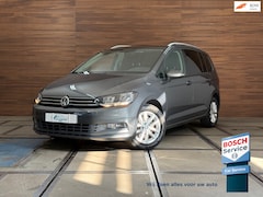 Volkswagen Touran - 1.2 TSI Comfortline Business 7p | 7-Persoons | ErgoActive | Massage | ACC | Camera | Navi