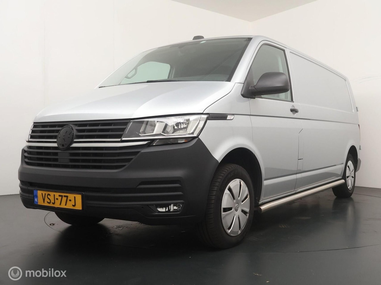 Volkswagen Transporter - 2.0 TDI L2H1 28 2.0 TDI 110PK L2H1 28 - AutoWereld.nl