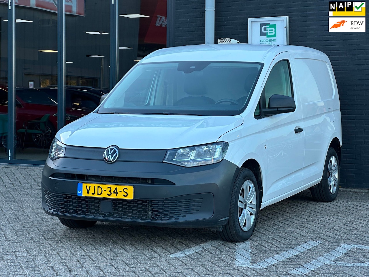 Volkswagen Caddy Cargo - 2.0 TDI Comfort/1STE EIG/APP-CONNECT/NAVI/NL-AUTO NAP!! - AutoWereld.nl