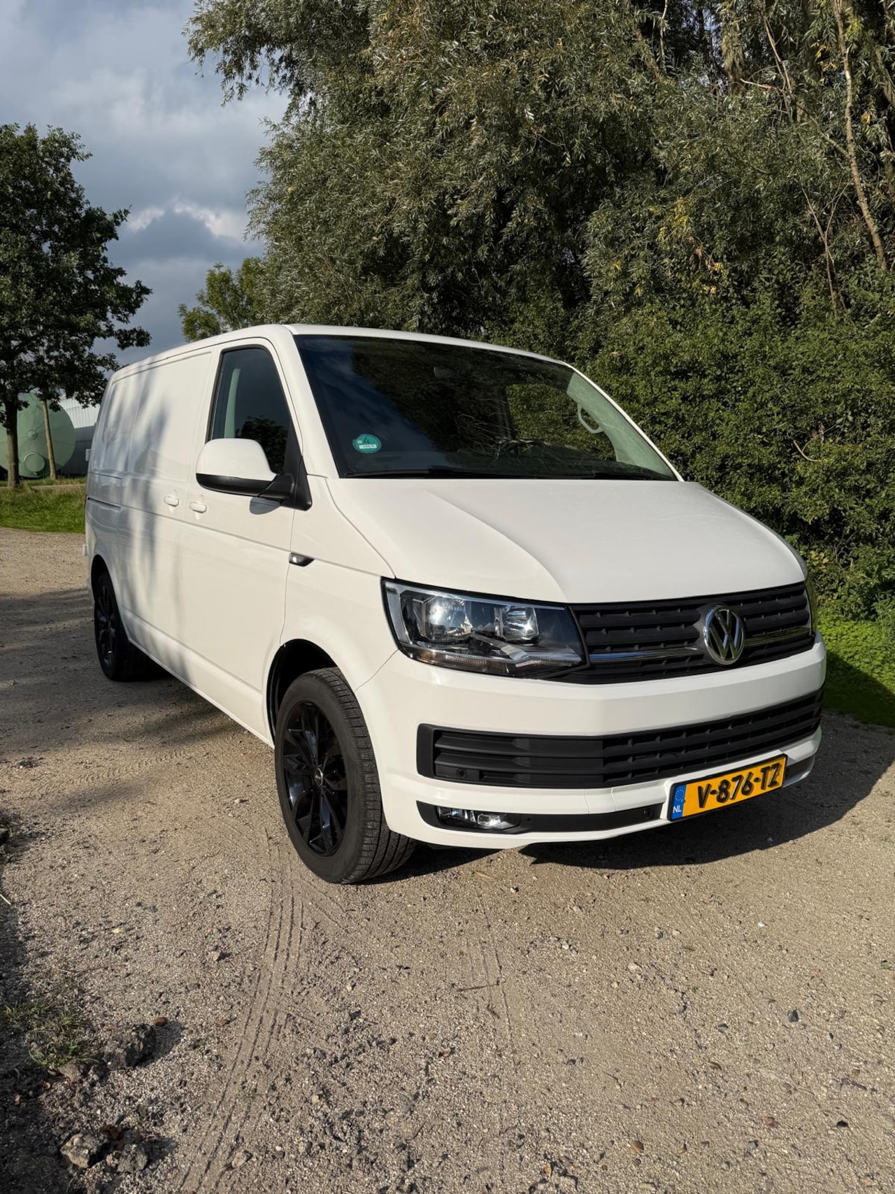 Volkswagen Transporter - 2.0 TDI L1H2 Highline BTW / BPM vrij, 150 pk 2 liter - AutoWereld.nl