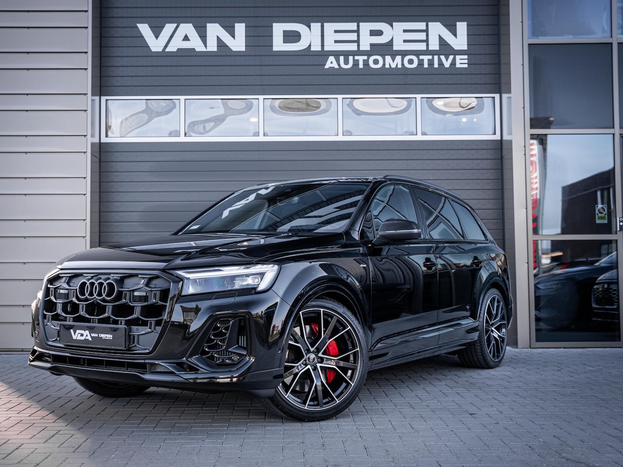 Audi Q7 - 60 TFSI e quattro Pro Line S Competition 490PK - Carbon l Pano l Trekhaak l RS seat - AutoWereld.nl