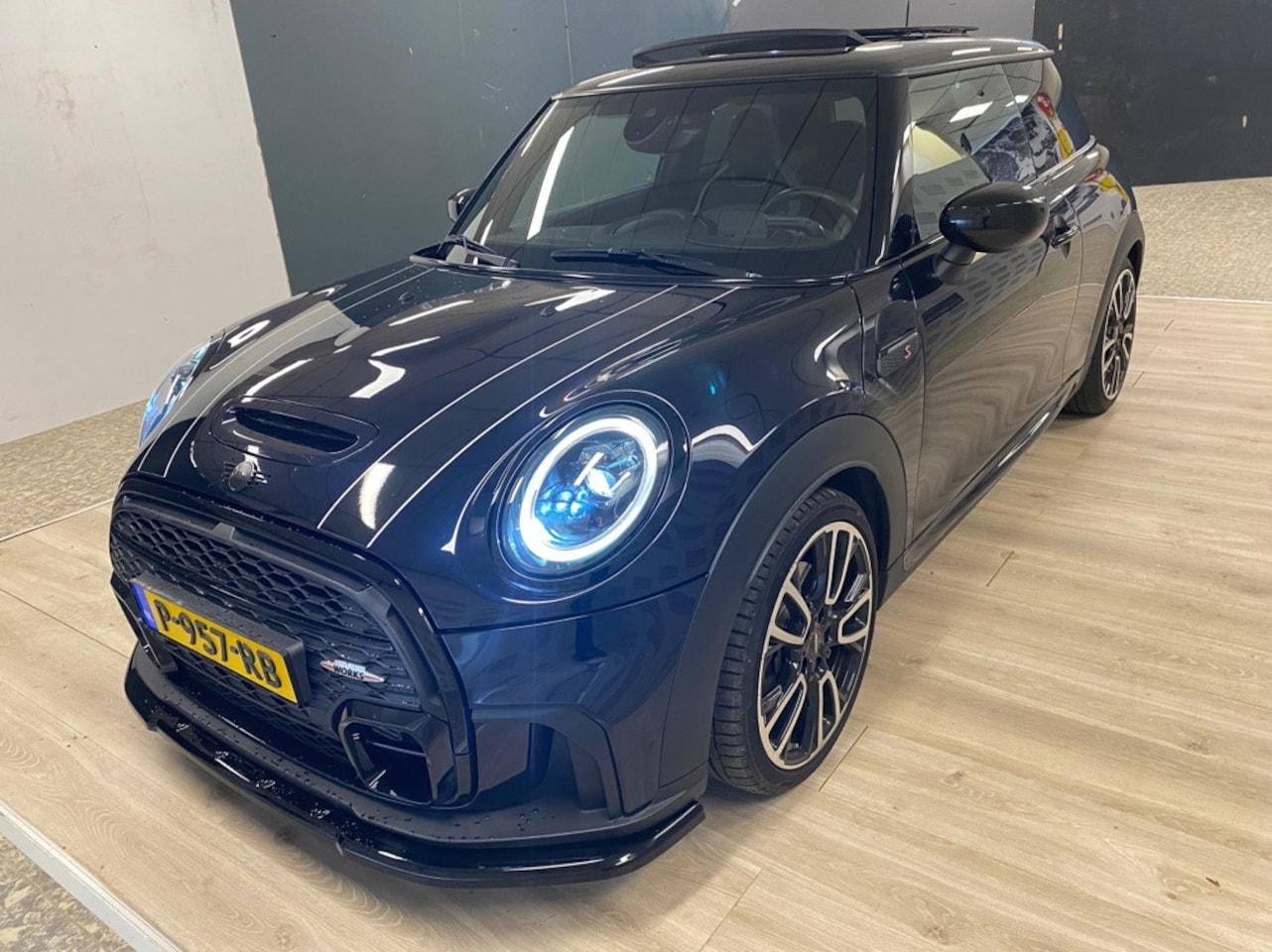 MINI 3-Deurs - Cooper S 2.0 Cooper S Rockingham GT Edition - AutoWereld.nl