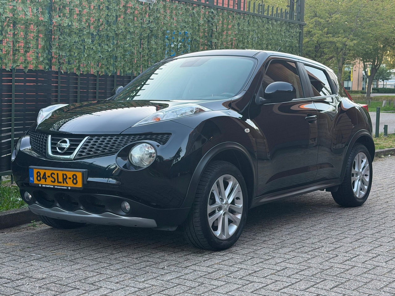 Nissan Juke - 1.6 DIG-T Tekna All-Mode 2011 TREKHAAK|LEER|NAP - AutoWereld.nl