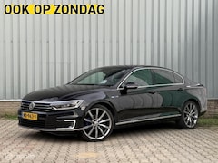 Volkswagen Passat - 1.4 TSI GTE Highline | HUD | Digitaal Dash