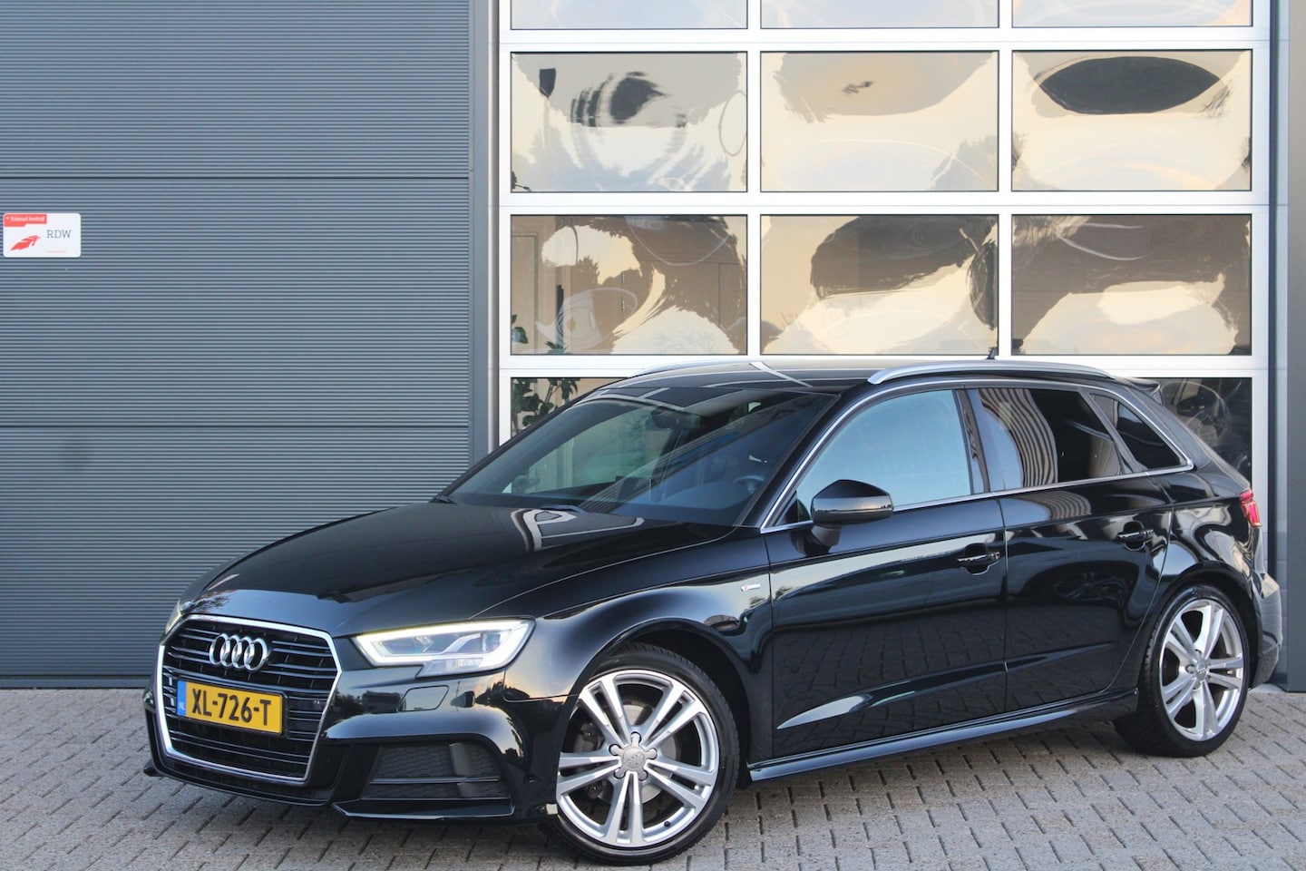 Audi A3 Sportback - 30 TFSI Org. NL 3x S-Line | LED | Cruise | Clima | Navi - AutoWereld.nl