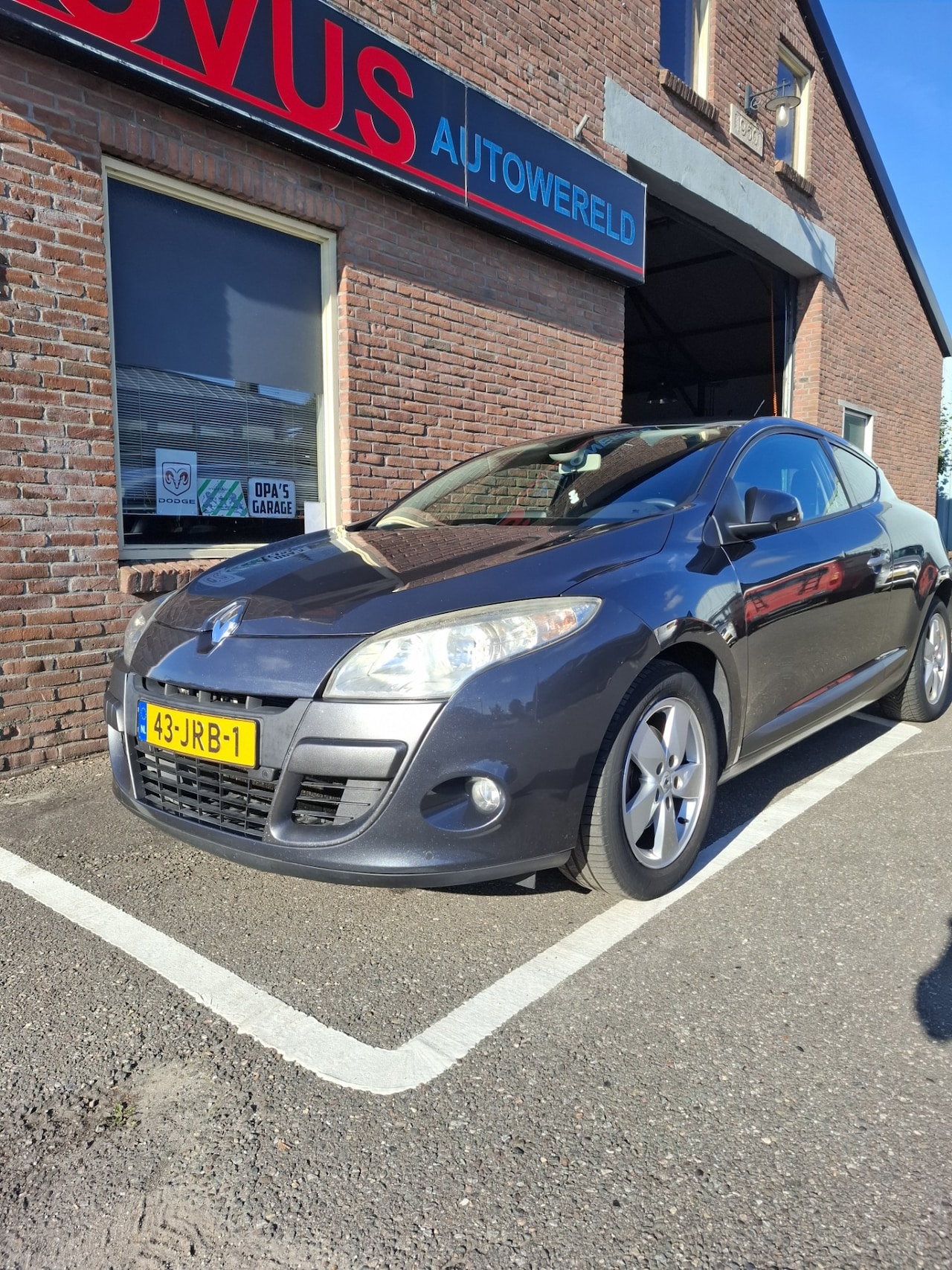 Renault Mégane Coupé - 1.6 Sélection Business Sport 1.6 Sélection Business Sport - AutoWereld.nl