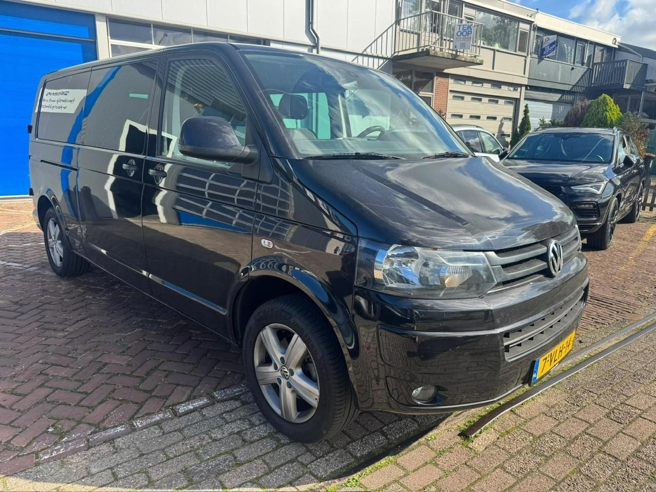 Volkswagen Transporter - 2.0 TDI L2H1 DC Comfortline 140pk | Orig NL - AutoWereld.nl