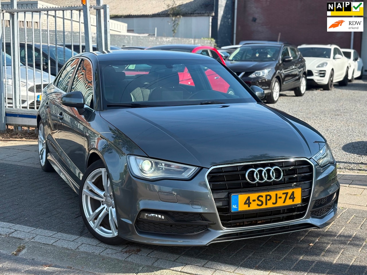 Audi A3 Limousine - 1.4 TFSI | 3x S-Line | B&O | Xenon | Navigatie | 18” LMV | Keyless entry | - AutoWereld.nl