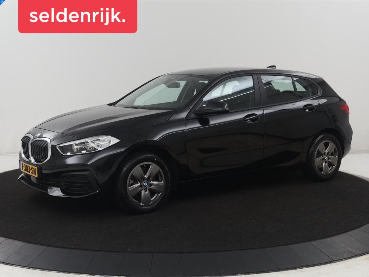 BMW 1-serie - 118i | Apple Carplay | LED | Navigatie | Automaat | - AutoWereld.nl