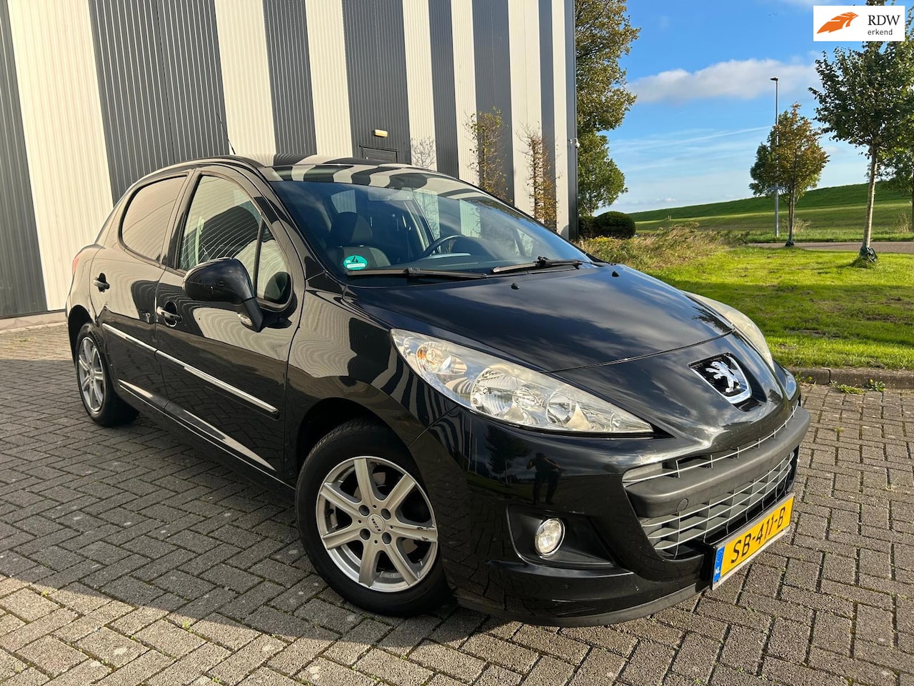 Peugeot 207 - 1.4 Acces Lite Airco-Trekhaak-Lmv - AutoWereld.nl