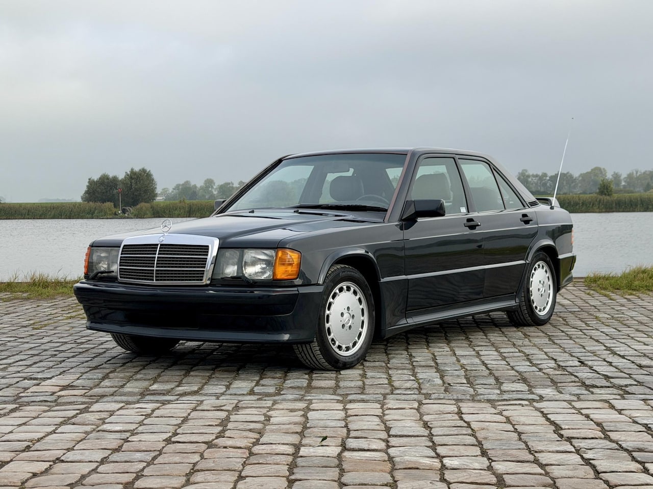 Mercedes-Benz 190-serie - Mercedes-Benz 190E 2.5-16 *Perfect Condition* - AutoWereld.nl