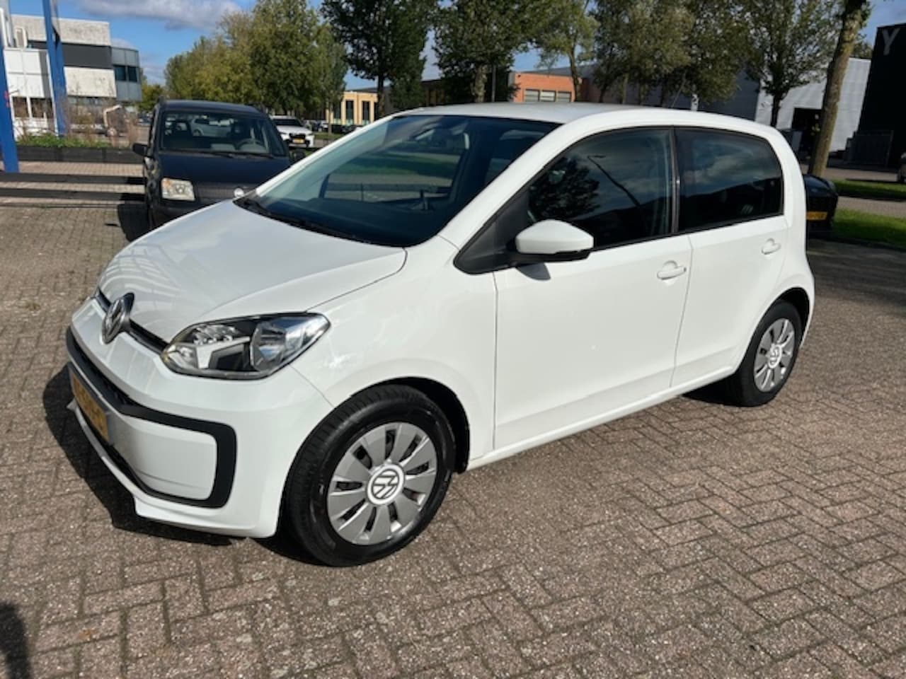 Volkswagen Up! - 1.0 BMT move up! 1.0 BMT move up! - AutoWereld.nl