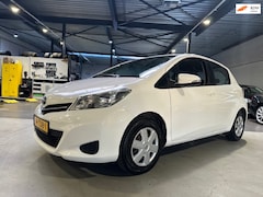 Toyota Yaris - 1.0 VVT-i Aspiration/Navi/Trekhaak/cruise control/Dealer onderhouden