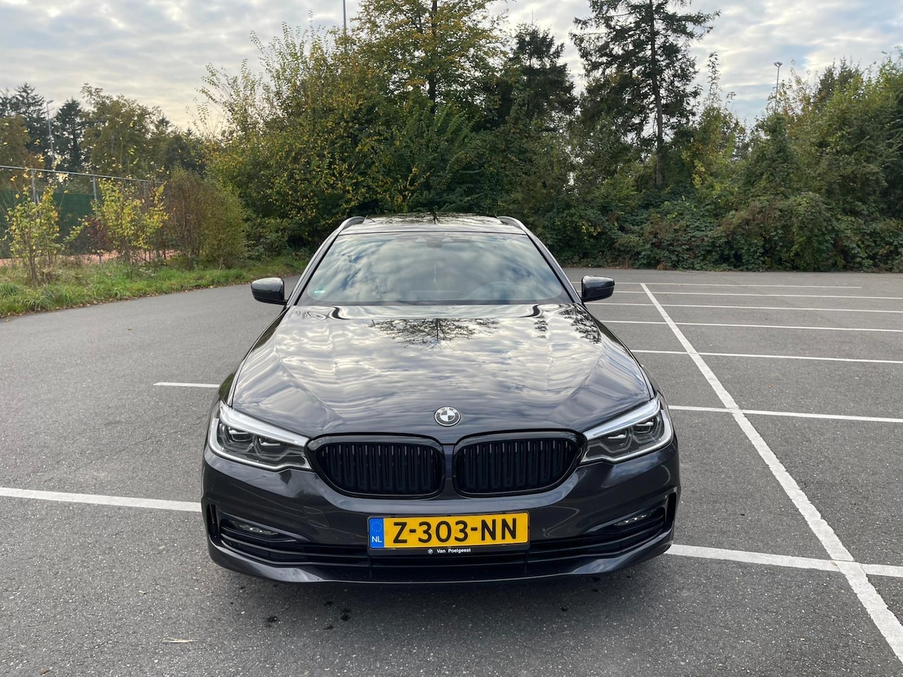 BMW 5-serie Touring - 520d High Executive G31 Touring +190PK Aut 2017 Grau M-Sport Lux Apk! - AutoWereld.nl
