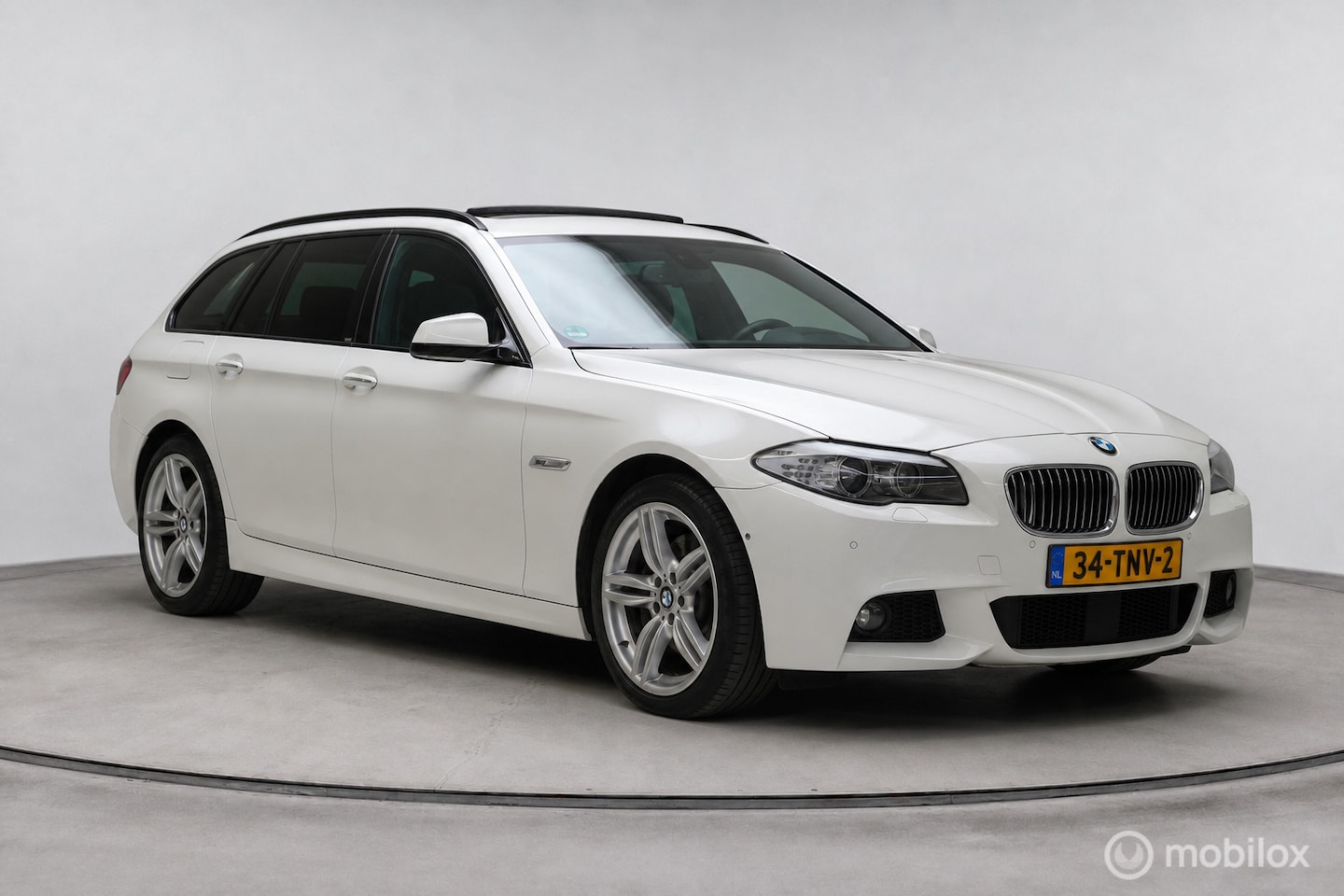 BMW 5-serie Touring - 525d High Executive 525d High Executive - AutoWereld.nl