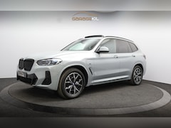 BMW X3 - xDrive30e High Executive M sport / 1e Eig / Dealeronderh / Pano / Stoel/stuur verwarming /