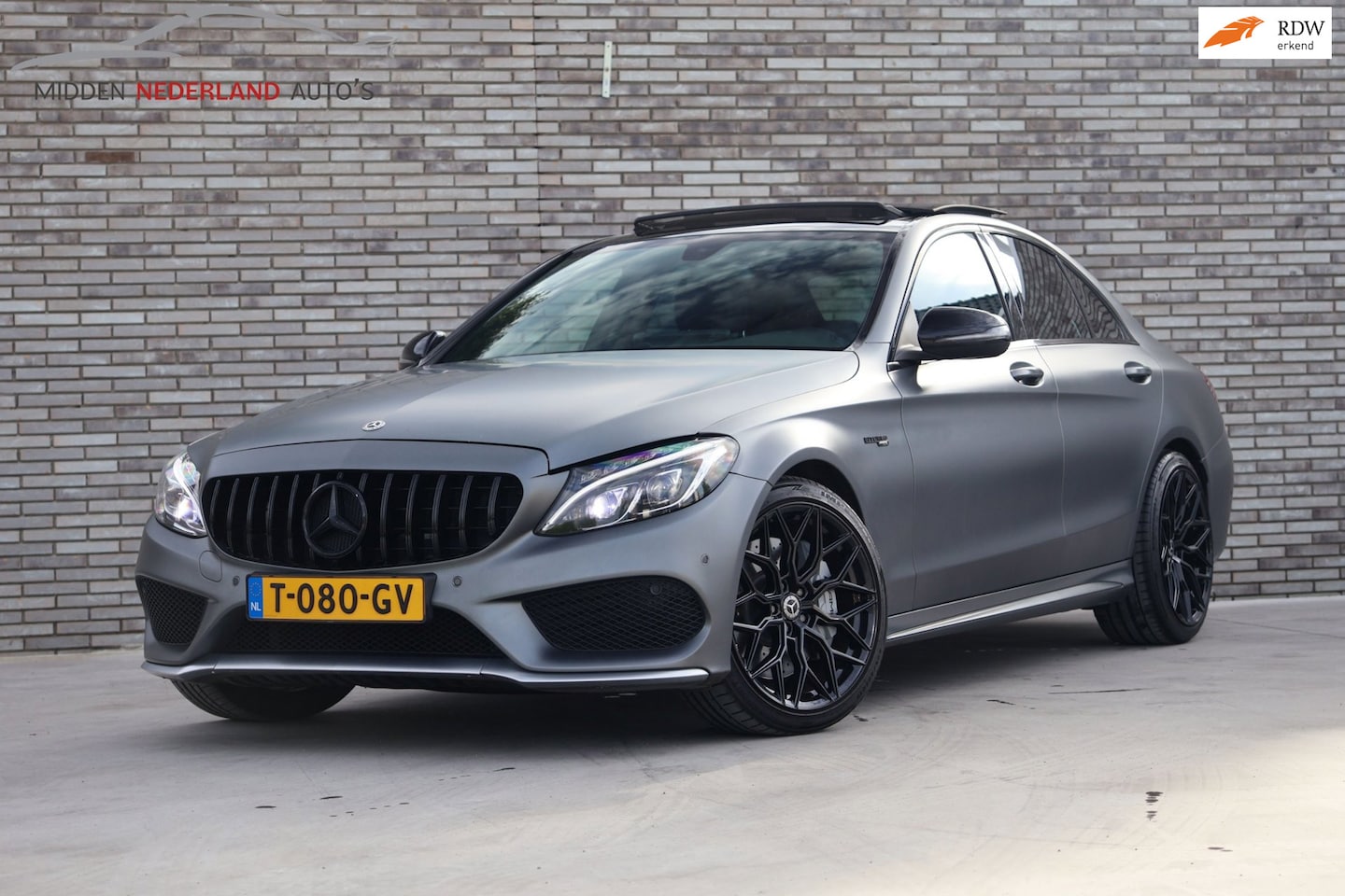 Mercedes-Benz C-klasse - AMG 43 4MATIC * PANORAMA * APPLE CARPLAY * VOSSEN STYLE * ORIGINEEL MATT * - AutoWereld.nl